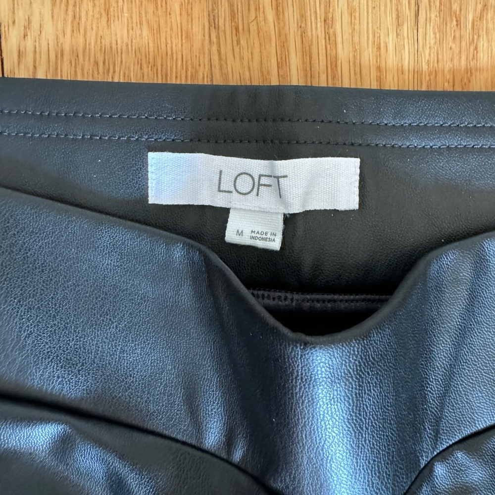Faux leather lined leggings
